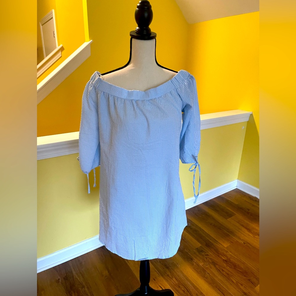 Off shoulder dress